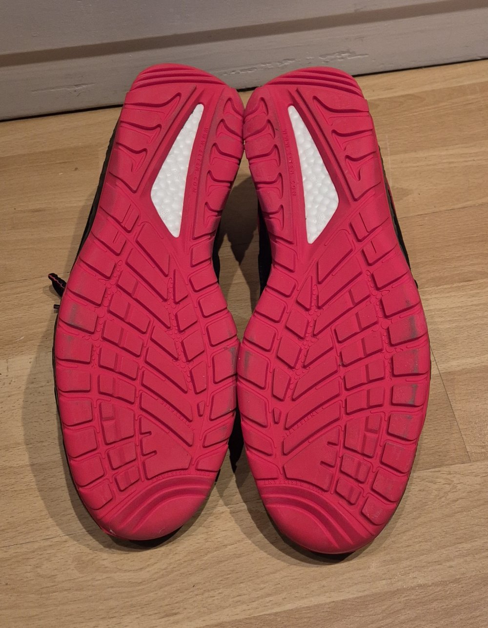 Elten Sicherheitsschuhe Arbeisschuhe schwarz rot Gr 42 wie neu