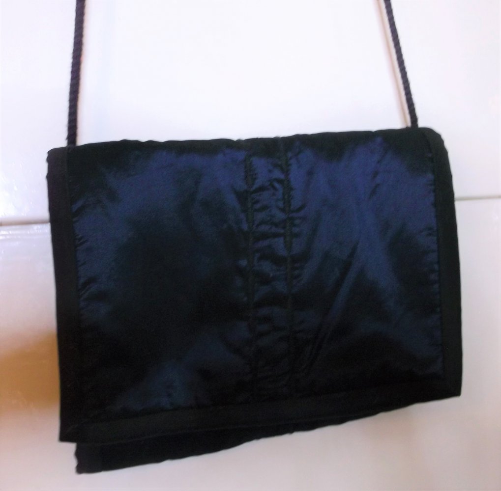 dunkelblaue Handtasche/ Clutch/ umhängetasche