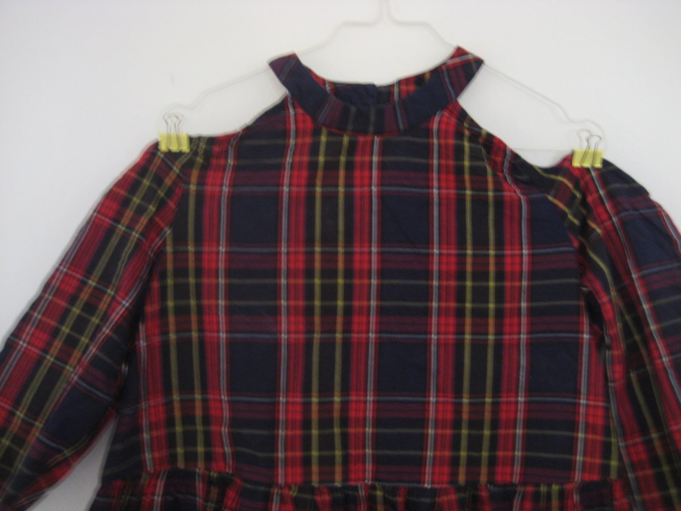 Kariertes, schulterfreies Kleid von asos, karos, kariert, schulterfrei, weihnachten, schick, tartan, schottisch, schottenrock, taillenrock, asos, plussize, curvy, choker