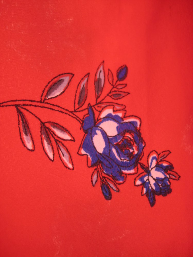 Wunderschönes rotes Kleid mit blauen Blüten und vielen Details! rot, weiß, blau, asos, sommer, frühling, influence, volant, tailliert, trompetenärmel, edel, schick, verspielt,