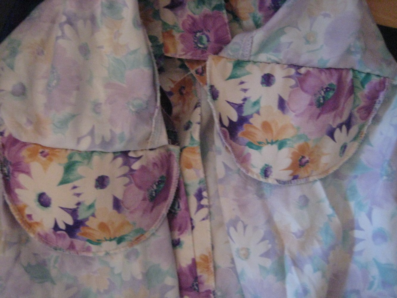 Blumige Vintage-Bluse! blumen, vintage, true vintage, blümchen, bluse, indie, lila, flieder, kragenbluse, bequem, gerader schnitt, oversized, plussize