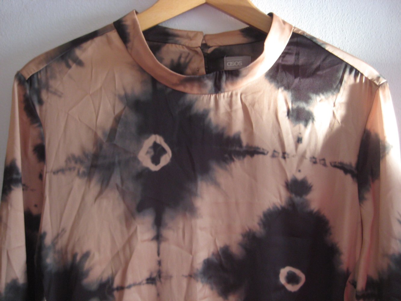Wunderschönes langes Kleid von Asos mit Batikmuster!
