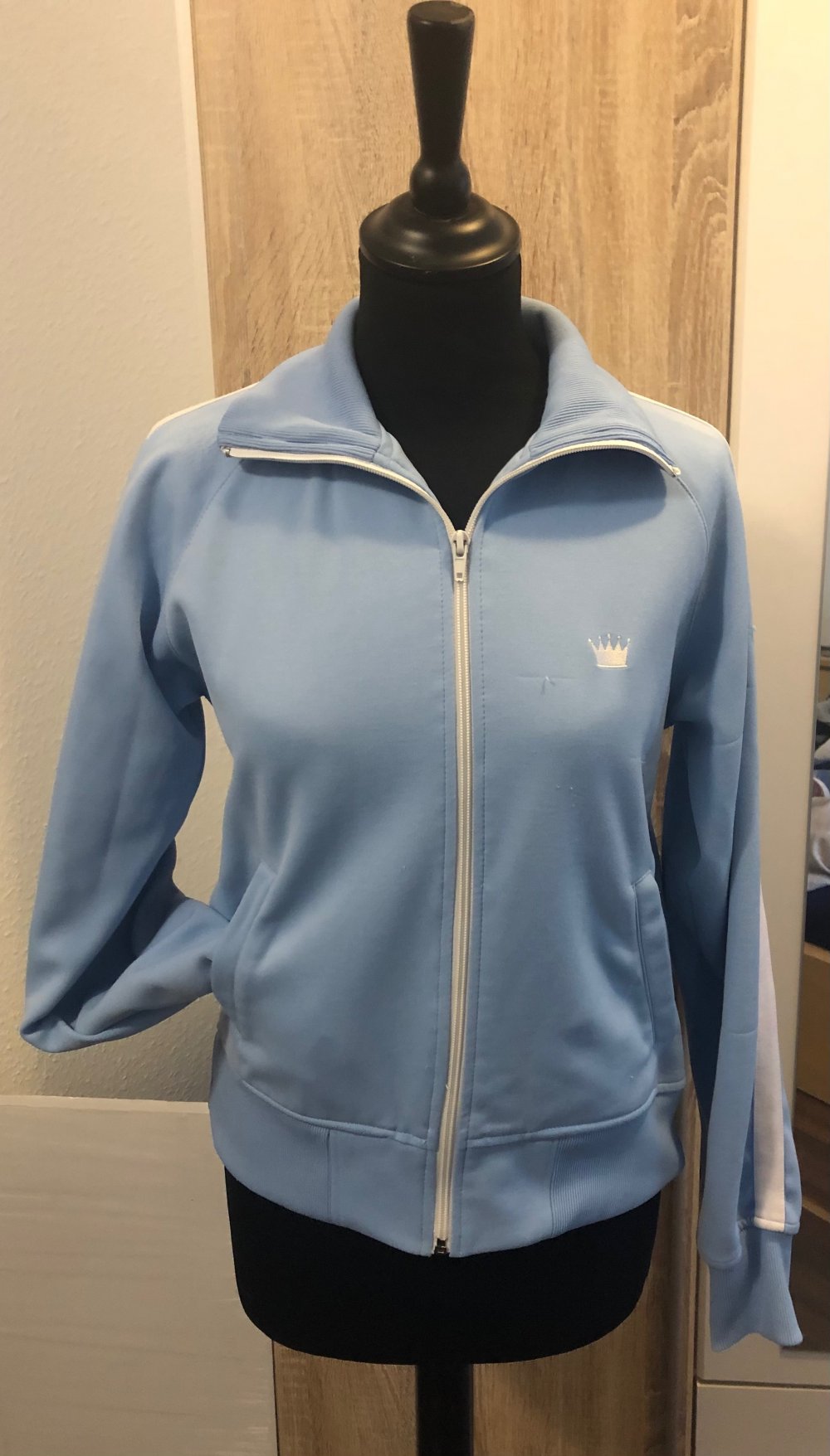 Hellblaue Sportjacke Gr. S