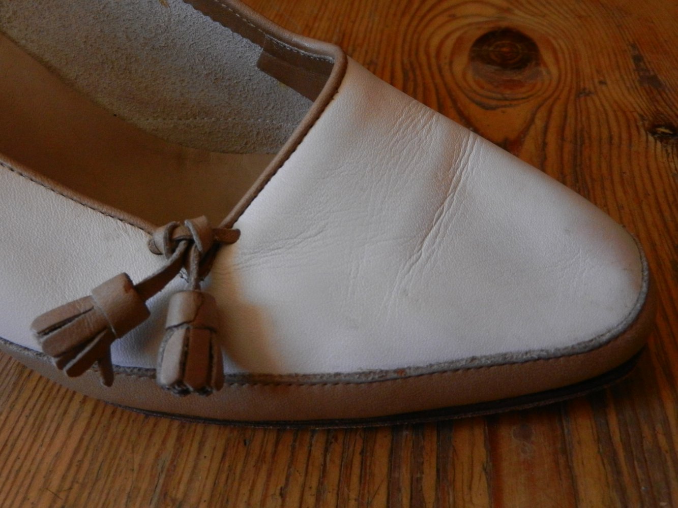 Leder Pumps 39 Toddel Quaste beige weiß Vintage BERLIN