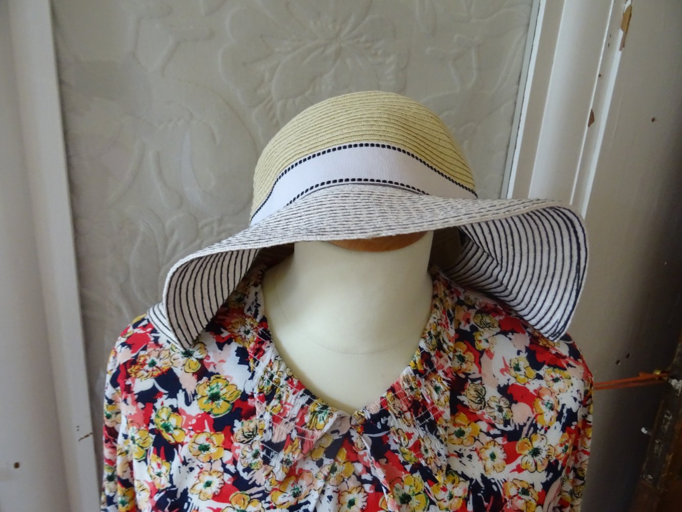 Damenhut Laundry by Shelli Segal Sommerhut Strohhut Vintage Hut Boho BERLIN