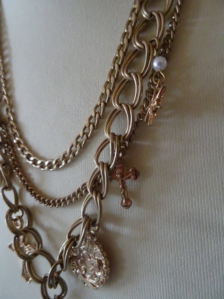 Halskette diverse Anhänger Kreuz Gold farben Modekette Modeschmuck BERLIN