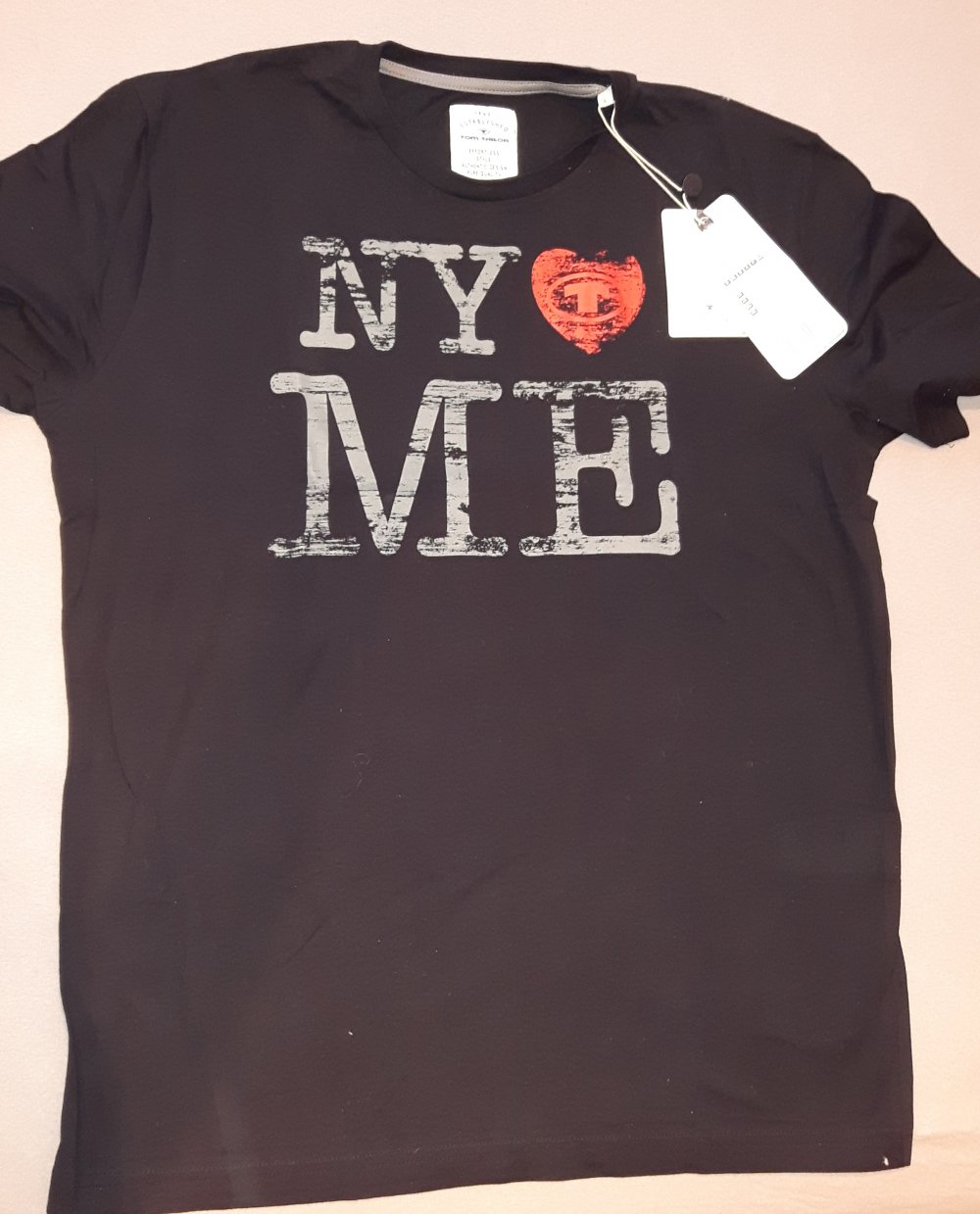 Schwarzes T-Shirt mit Aufdruck NY loves me