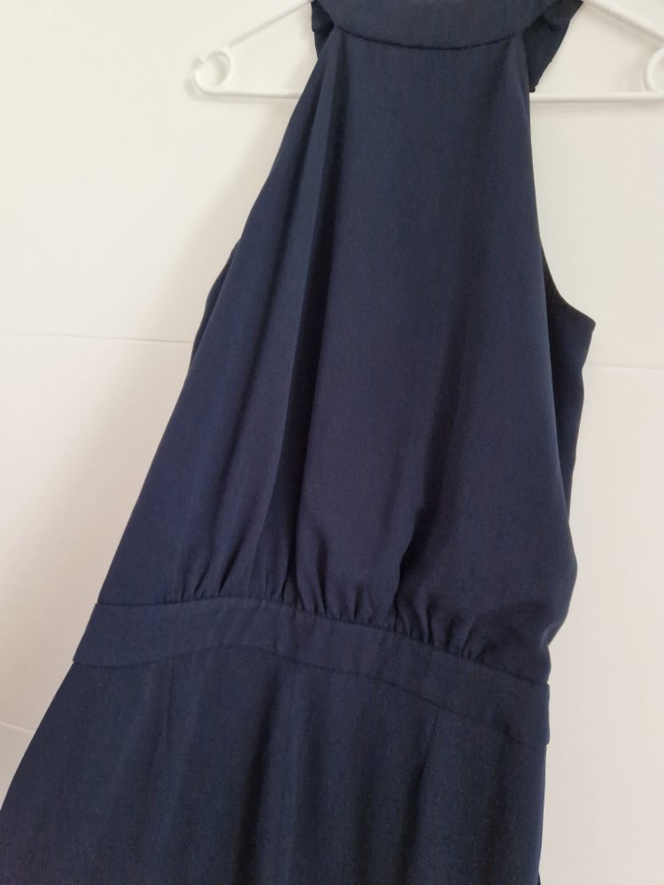 Dunkelblauer schicker Jumpsuit Neckholder