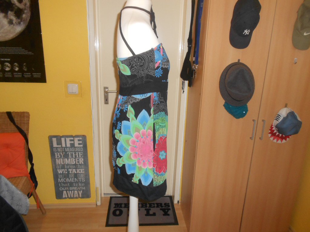 Desigual- geblümtes MInikleid Gr. M neu