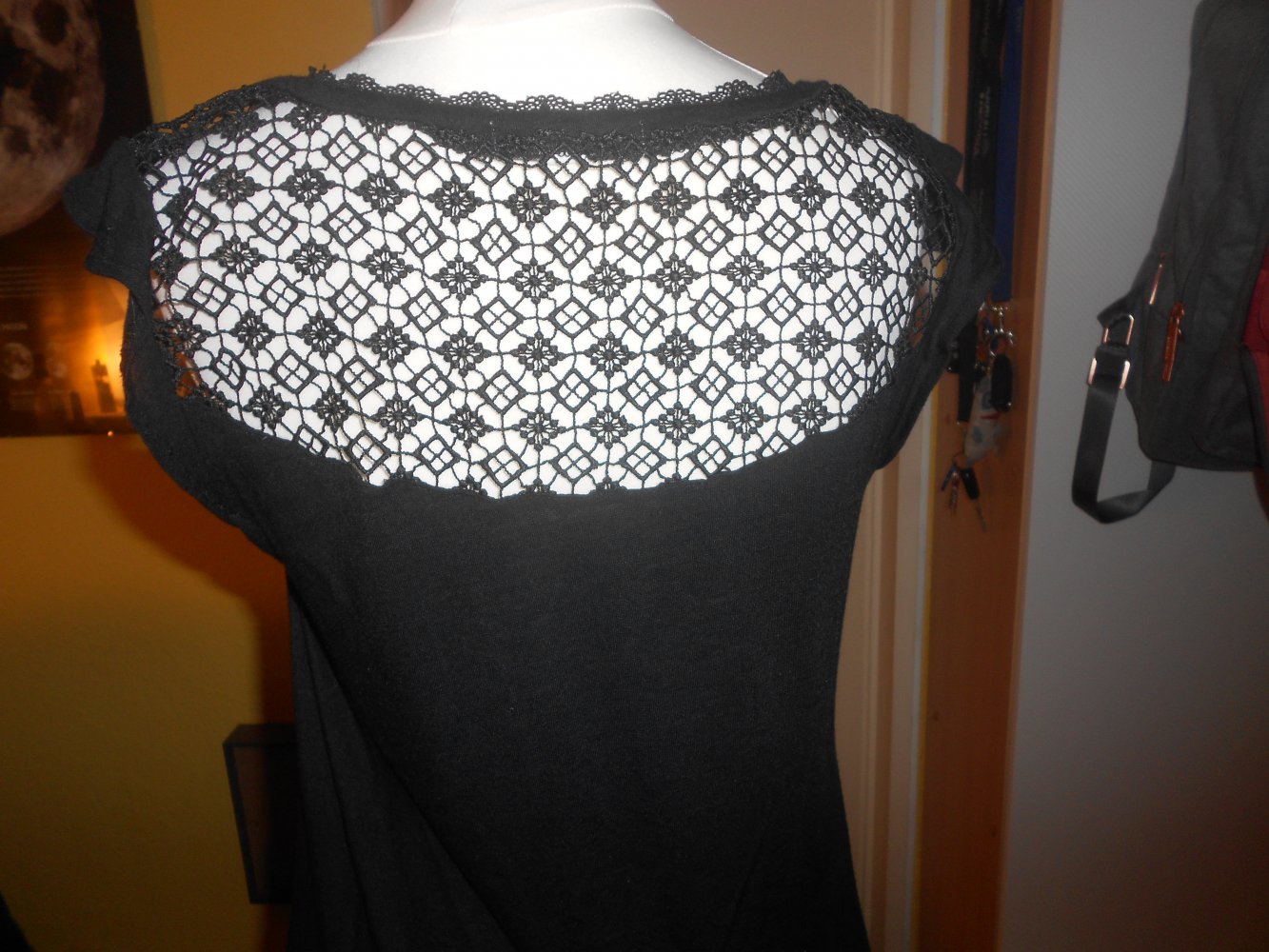 Moral Fiber - ärmelloses schwarzes Spitzenshirt Gr. M
