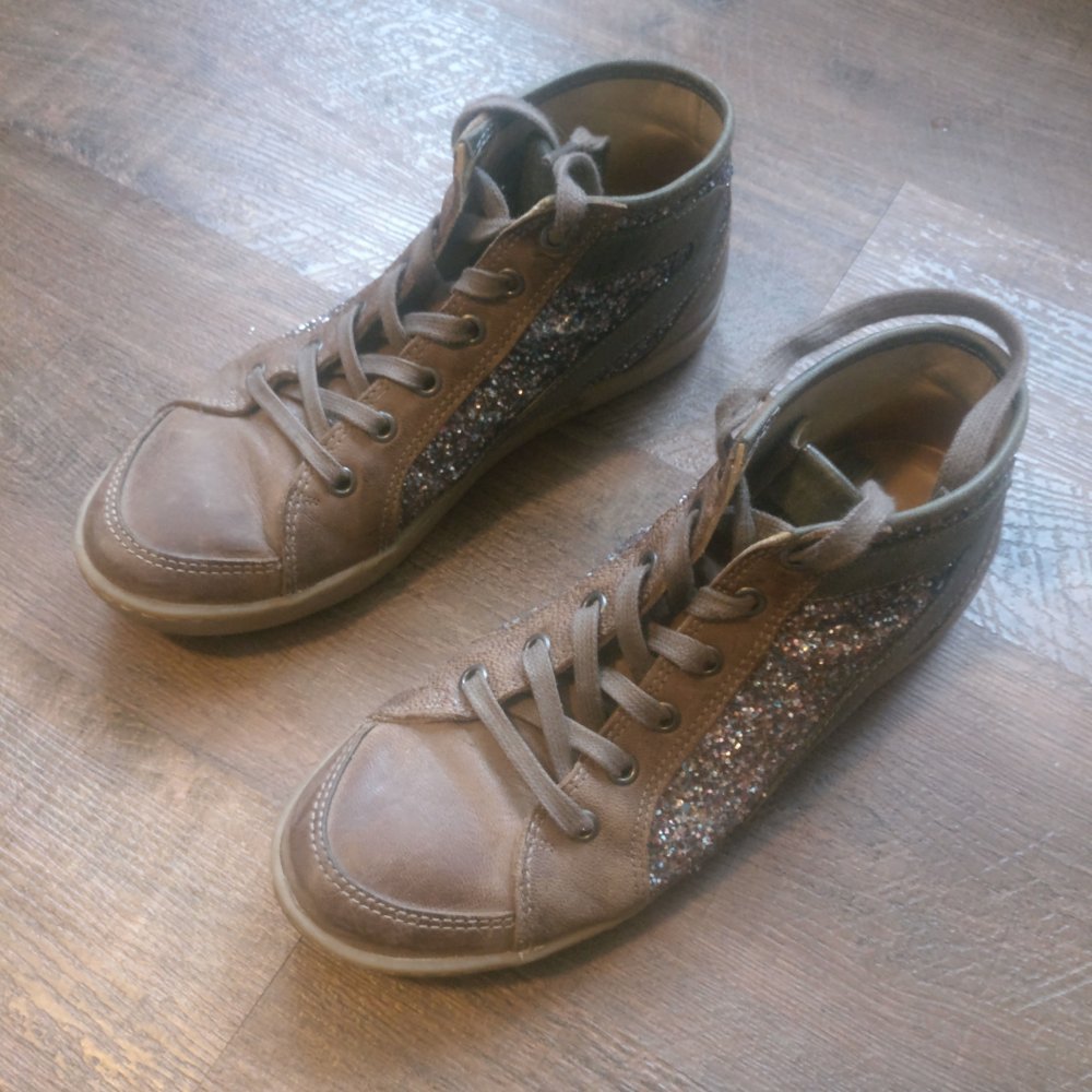 Schuhe knöchelhoch Öko hellbraun mit Glitzer Gr. 38