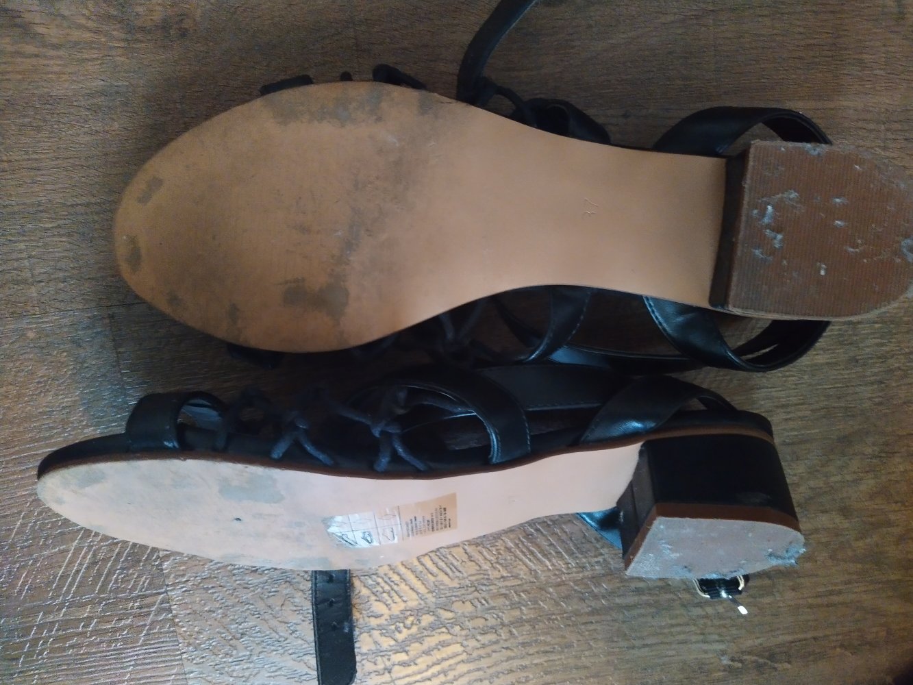 Sandalen Absatz schwarz Gr. 37