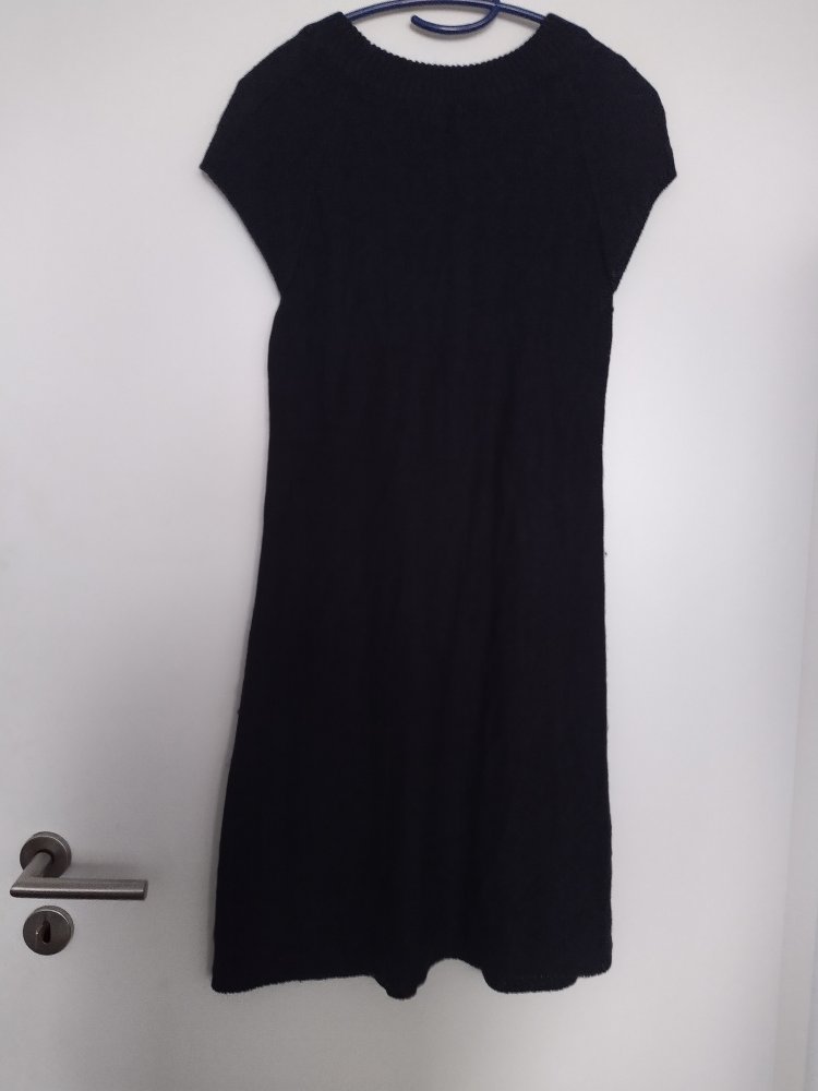 Strickkleid schwarz Zopfmuster Gr. 36