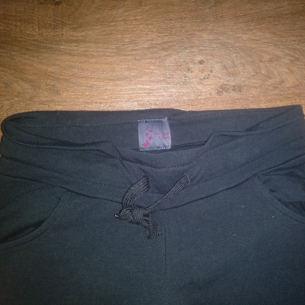 Jogginghose schwarz lockerer Sitz Gr. S 