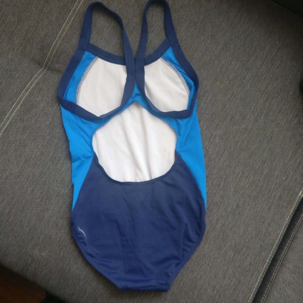 Badeanzug hellblau dunkelblau Gr. 36