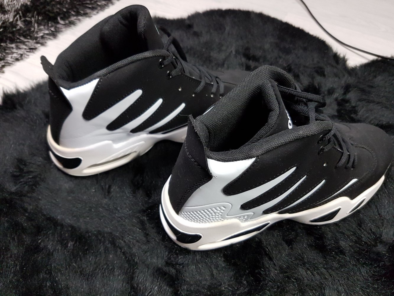 Schuhe Sneaker Turnschuhe schwarz weiß größe 40