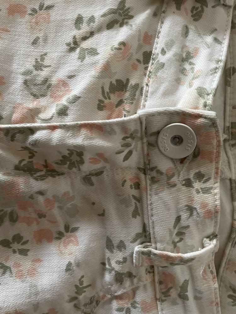 Blumen Jeans