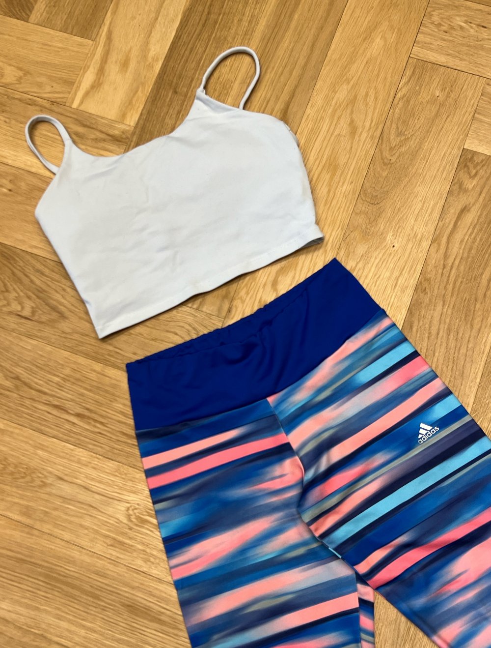 Fitness Set Adidas Leggings + Teveo Sport Top BH Bustier S 36