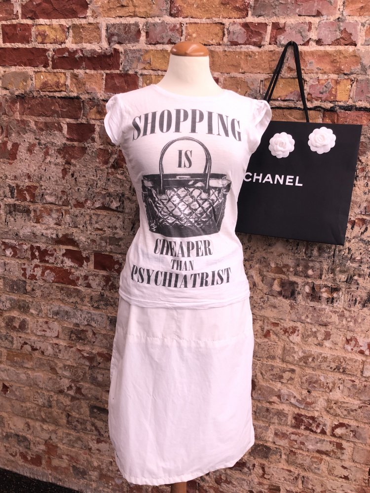 MyTshirt Life is a Circus ‚shopping is cheaper than psychiatrist‘ XS 34 weiß