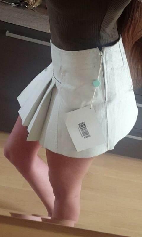 Fornarina Mini-Rock in M 38, Creme Weiß used, Falten Leder, NEU