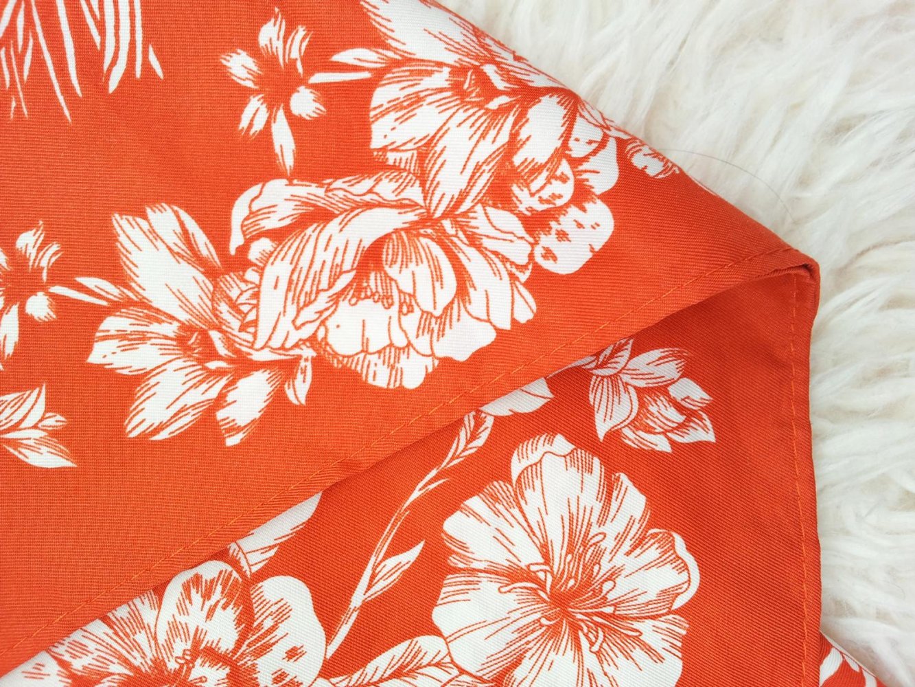 H&M Halstuch Kopftuch Haarband in Rostrot Weiß, Satin Blumen, neu