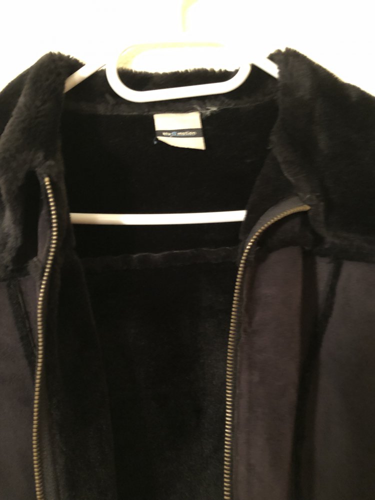 Schwarze Lederjacke 