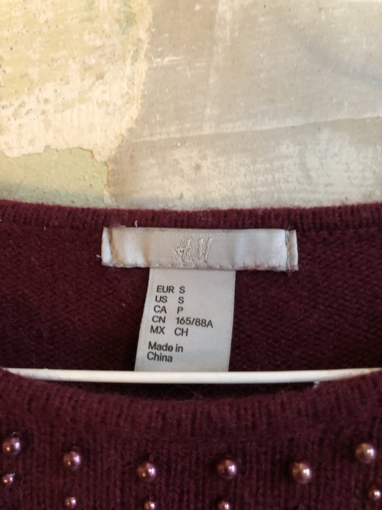 Pullover mit Perlen