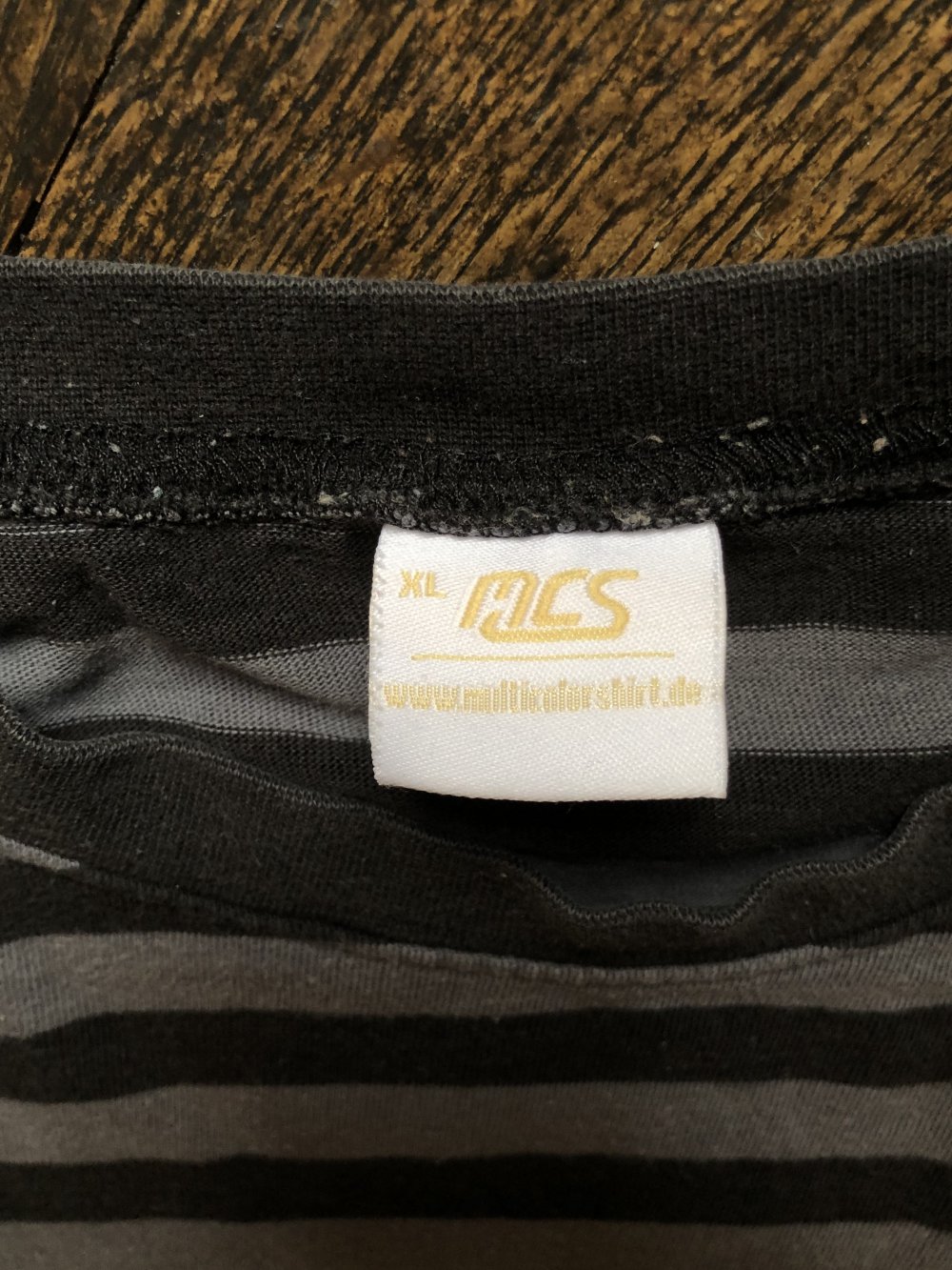 Pulli mit Querstreifen