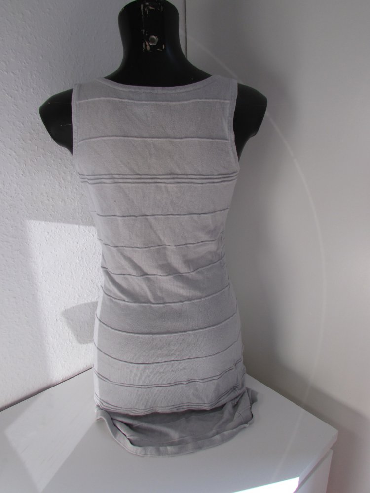 graues Kleid