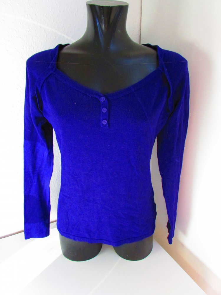 blauer Pulli