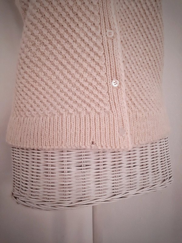Cremefarbene Strickweste | Vintage | Wolle | V-Neck | Knopfleiste