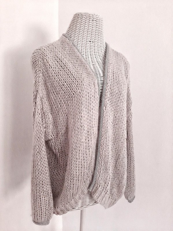Hellgraue Golden Days PARIS Grobstrickjacke | Cardigan | Metallic | Glitzer | Wollmischung