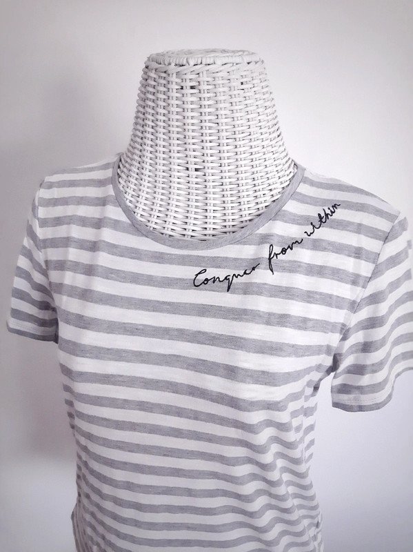 Gestreiftes H&M T-Shirt | Gr. S | Stickerei | Schriftzug | Rundhals