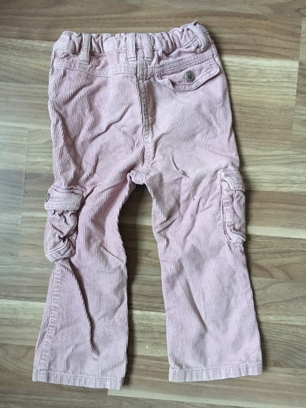 Rosa Kordhose