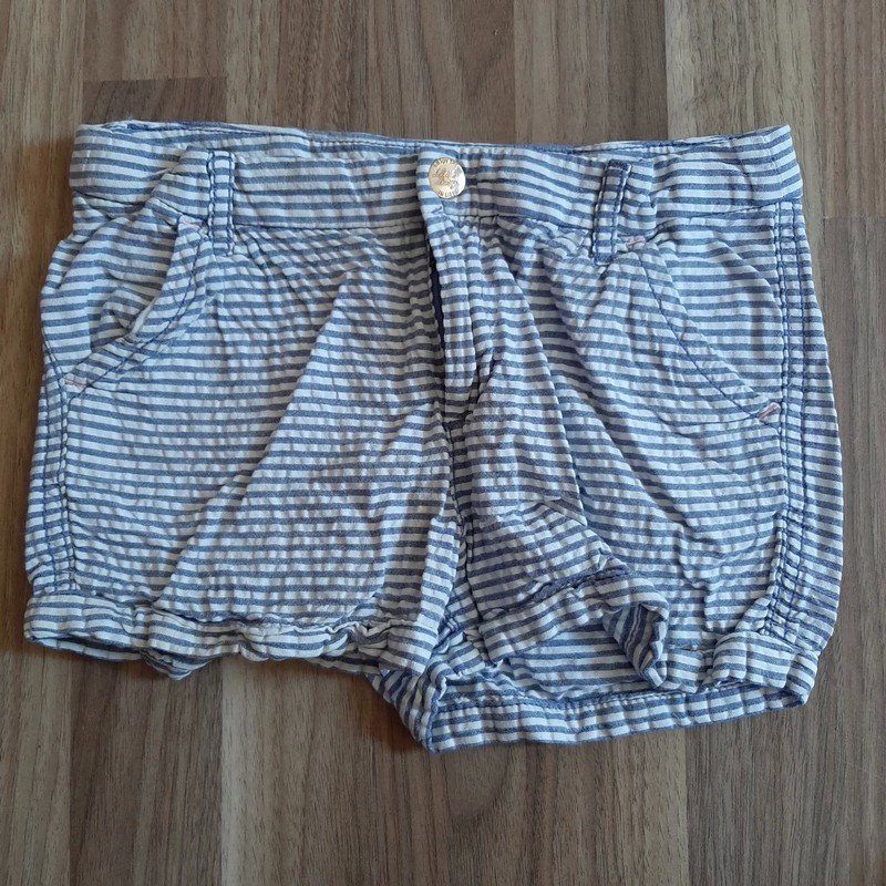 Gestreifte Shorts