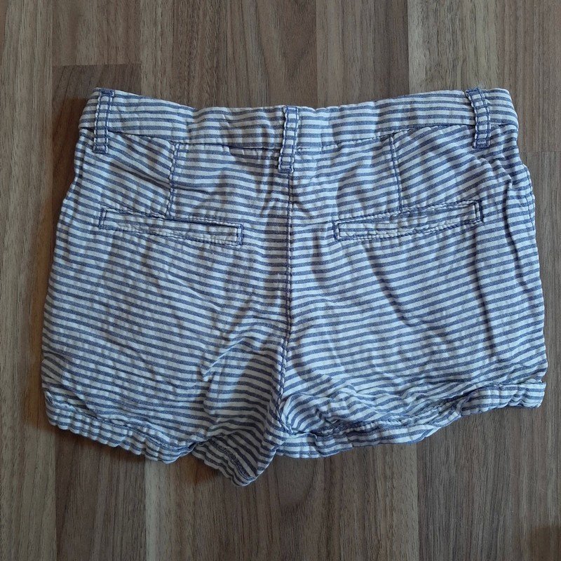 Gestreifte Shorts