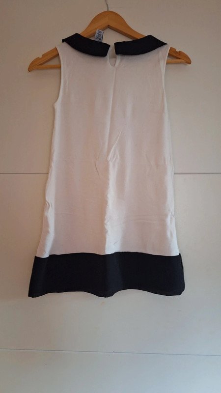 Schwarz/ weißes Zara Kleid