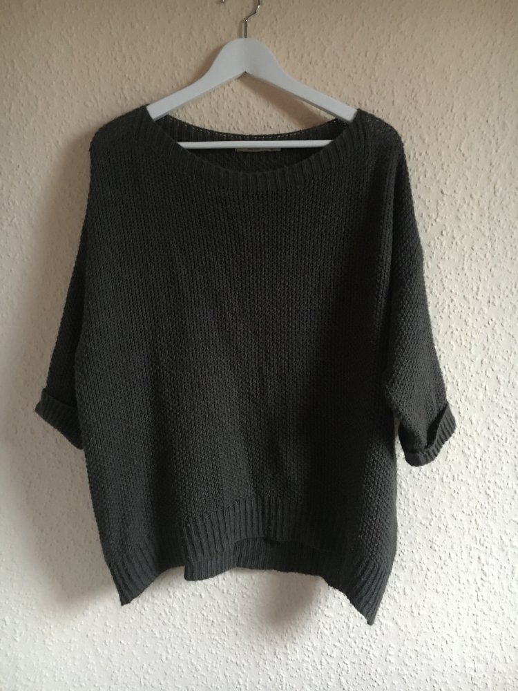 Dunkelbrauner Strickpullover (locker)