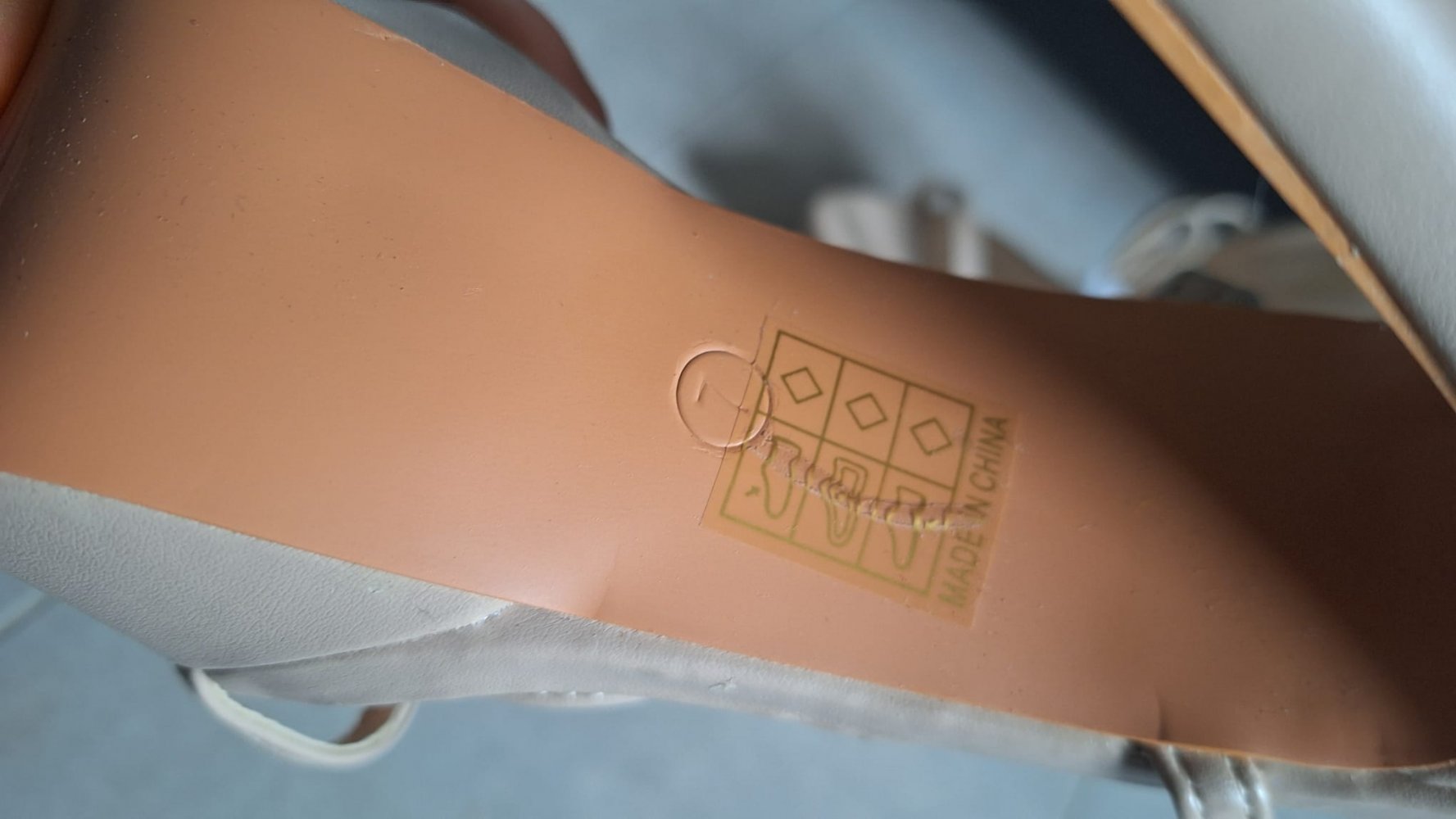 High Heels (beige)