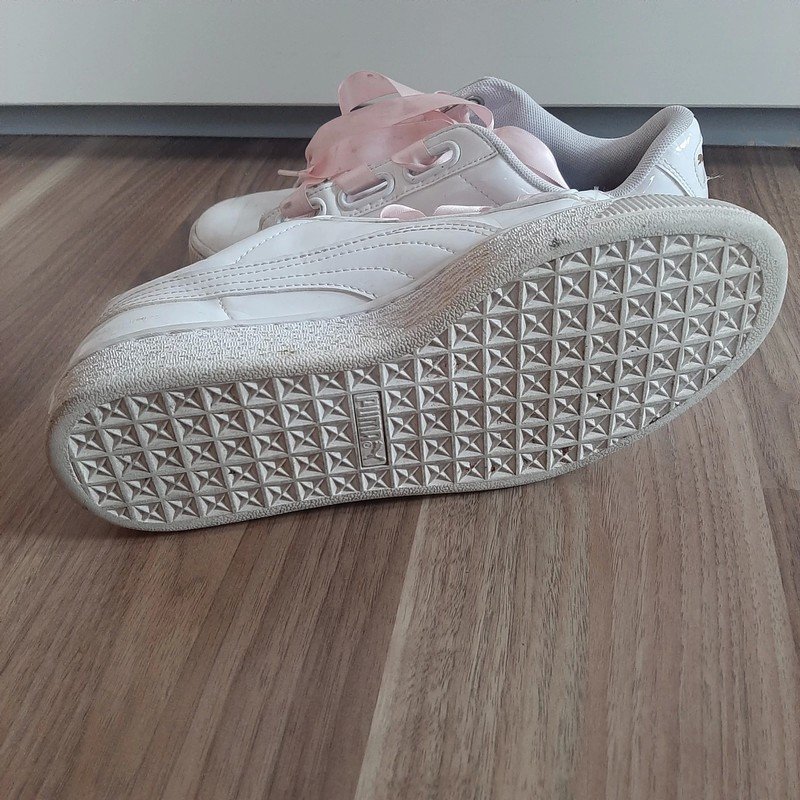 Weiße Puma Sneaker
