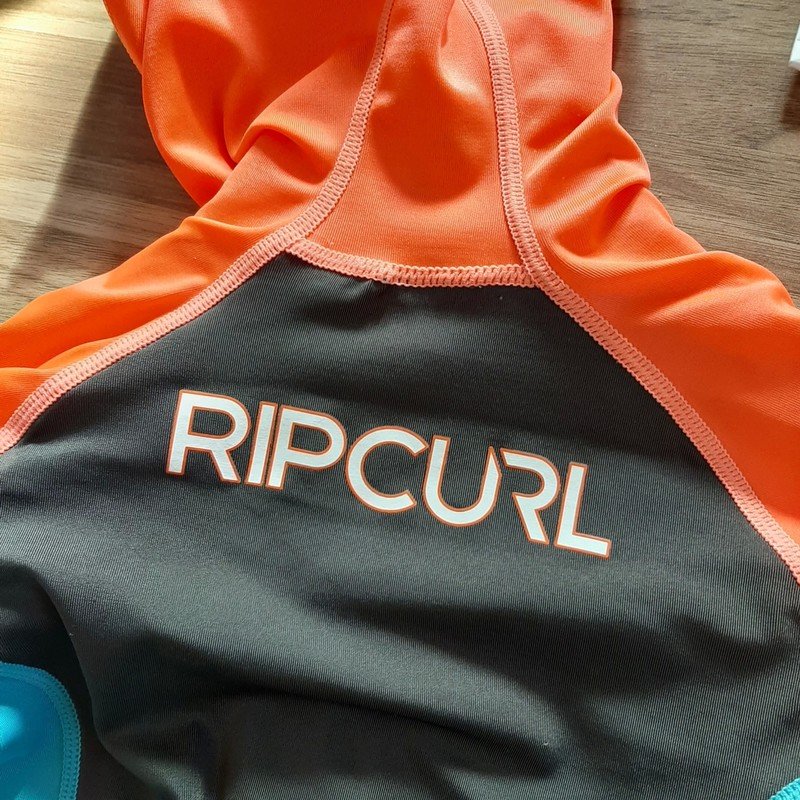 Rip Curl Badeanzug mit Kapuze