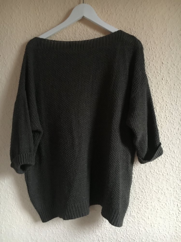 Dunkelbrauner Strickpullover (locker)