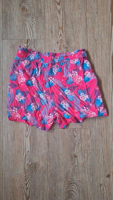 Pinke Stoffshorts