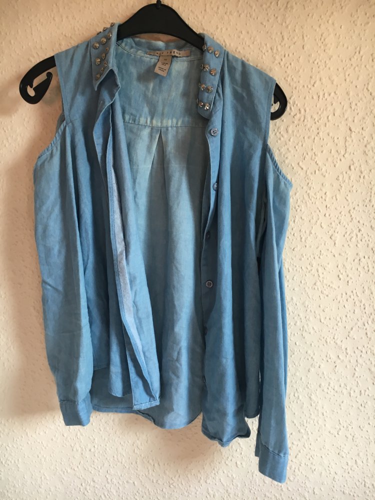Cold Shoulder Bluse mit Nieten