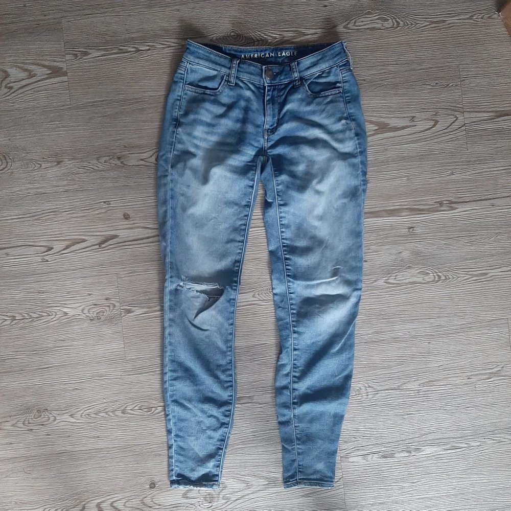 American Eagle Ripped Jeans