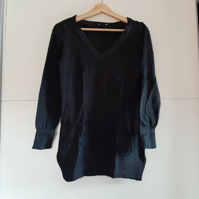 Schwarzer Pulli