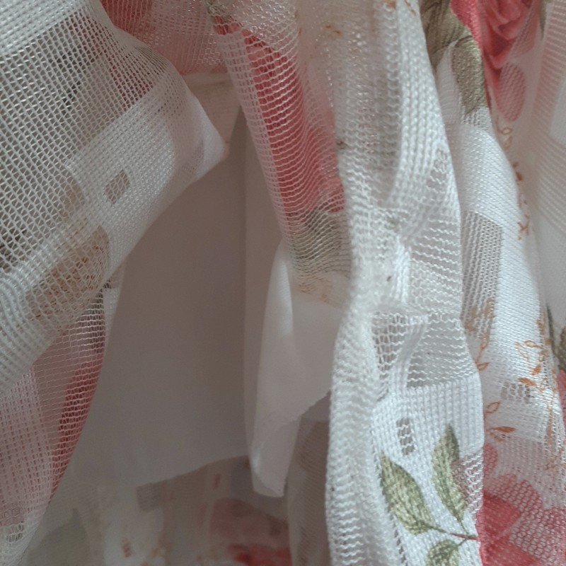 Weißes Blumenkleid