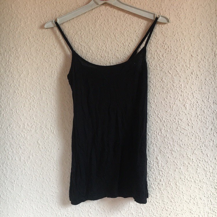 Schwarzes Tanktop