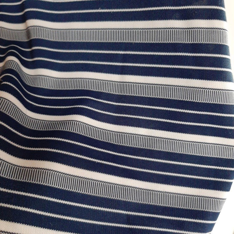 Gestreiftes Schlafshirt