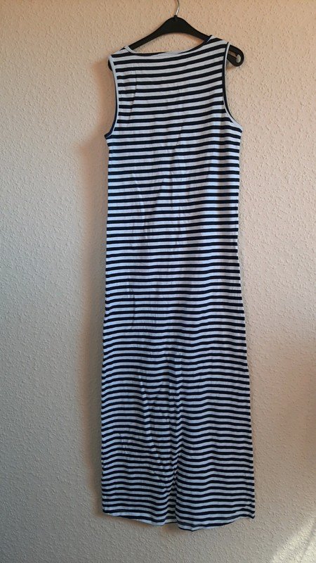 Gestreiftes Kleid mit Kirschaufdruck